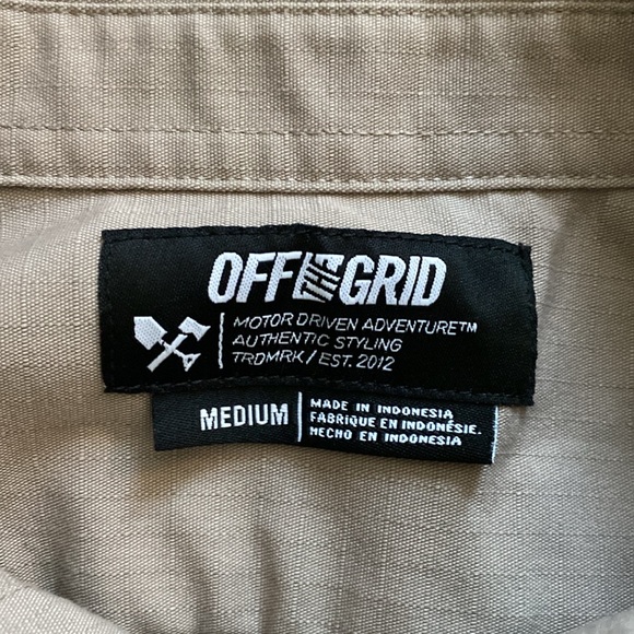 Men’s size medium off the grid button-down with conceal pocket - Picture 3 of 8